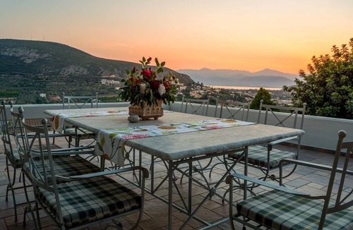 Nafplio Villa | Huge Villa Napflio for 12 People