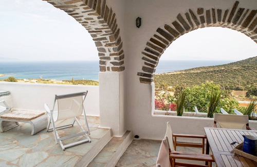 Paros House | Idyllic Views House for 6!