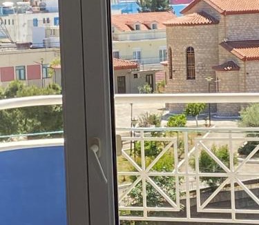 Igoumenitsa Apartment | Igoumenitsa heart flats to let Mariasroom 2studios apartment seaside-city 50m harbor Chantzara
