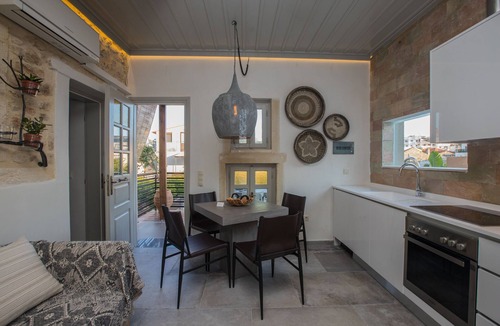 Old Town Rethymnon House | In the old historical town of Rethymno,Daphne Luxury Home with a private pool