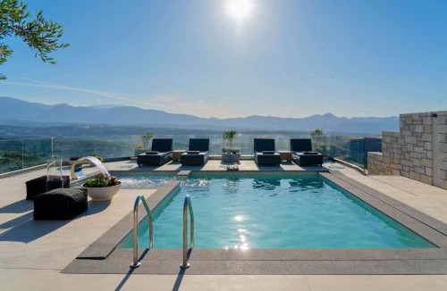 Heraklion Apartment | Indigo Villa with private Pool-Gym-Sauna-BBQ by Hospi