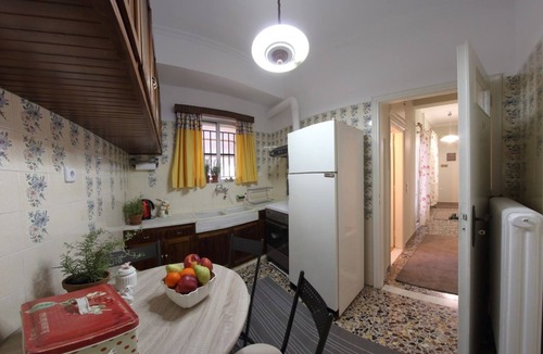 Kolokinthou Apartment | Inexpensive comfortable near city center apartment