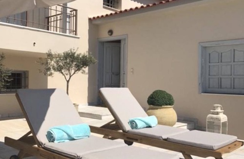 Agios Emilianos House | INFINITY POOL AND ISLAND VIEW VILLA