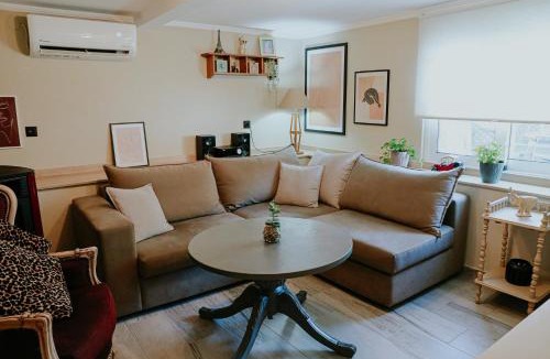 Xanthi Apartment | INOHO Moka Maisonette