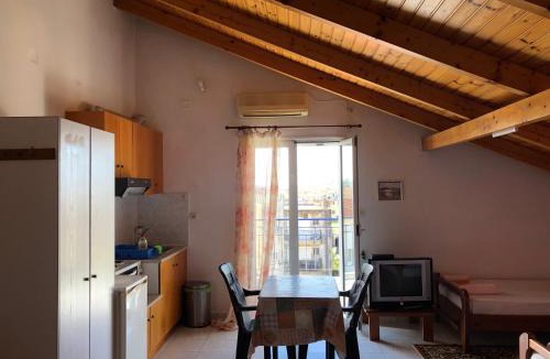 Mesolongi Apartment | Ion Apartments Messolonghi Double Room Sea View Loft