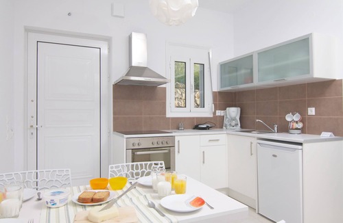 Agia Triada Apartment | Iperion Apartment