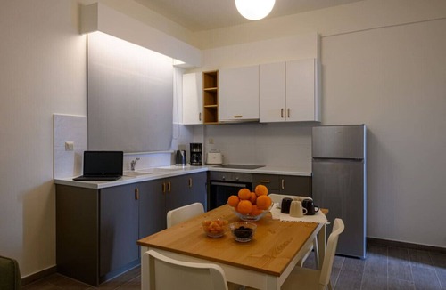 Kardamyli Apartment | Ipso Kardamyli Lithos