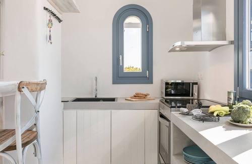 Aliki Villa | ISholidays Paros Pebble Summer House