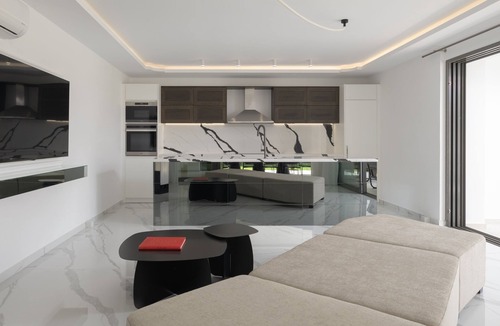 Perama Villa | Ivory Villa, Pool, Heated SpaWhirlpool, Sauna & Gym
