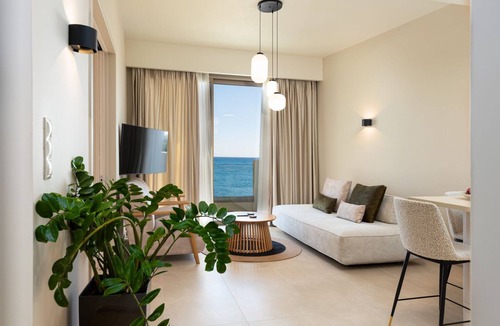 Old Quarter Apartment | "KALES 2" SEA VIEW SUITES