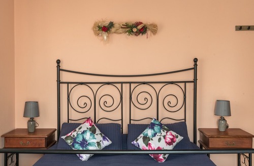 Mouzaki Hotel | Kalielaia