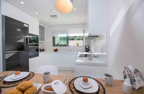 Kalyves Villa | Kalyves Royal Villa Free*heated pool,gym&seaview