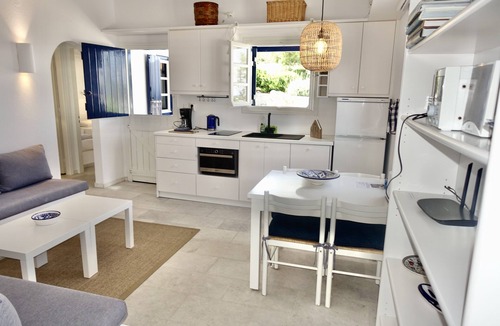 Naxos Villa | Kamari Villa-B w/private Pool & Jacuzzi