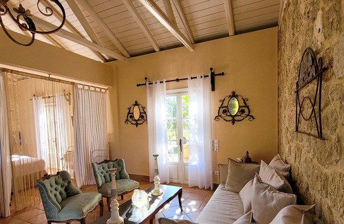 Kounopetra House | Kefalonia Relaxing stylish house