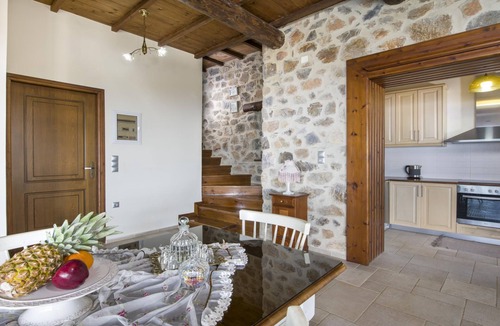 Livadia Villa | Keramoti Villas - Villa Erofili - Heated Pool - Outdoor Heated Jacuzzi