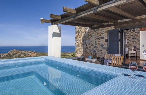 Livadia Villa | Keramoti Villas - Villa Erofili - Heated Pool - Outdoor Heated Jacuzzi
