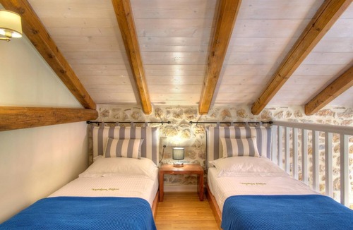 Oitylo House | Korona Boutique Hotel - Family Suite