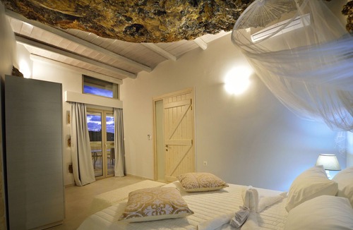 Limeniskos House | Koukis House with seaview