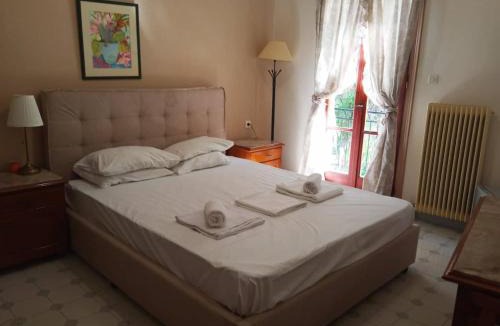 Galaxidi Hotel | Koukonas