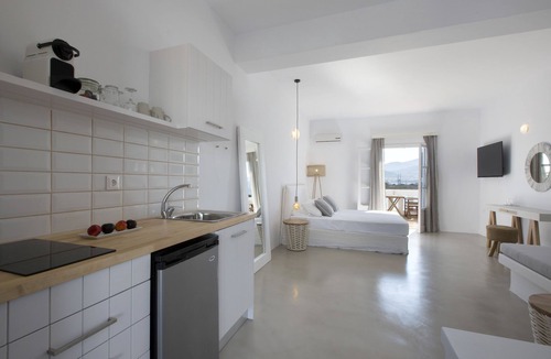 Antiparos Hotel | Kouros Village