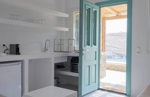 Kithnos House | Kyon Beach Suites Kythnos