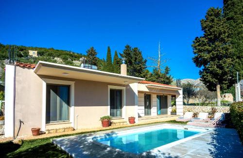 Davgata House | La Casa di Athena