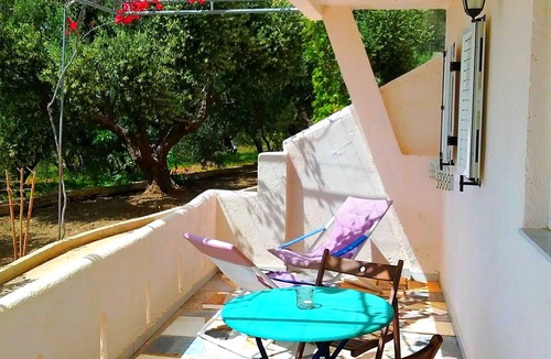 Ferma Apartment | La Luna Blu Apartment "Pappagallo", sea view, 500 meters from the beach