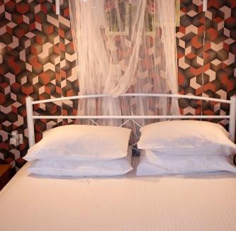Astris House | La Rosalie