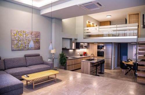 Pefki House | La Strada executive suite