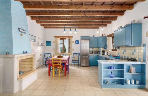 Pikris Villa | Large Villa w/Private Pool, Ideal 4 Weddings, BBQ, Children Games, 3 acres land