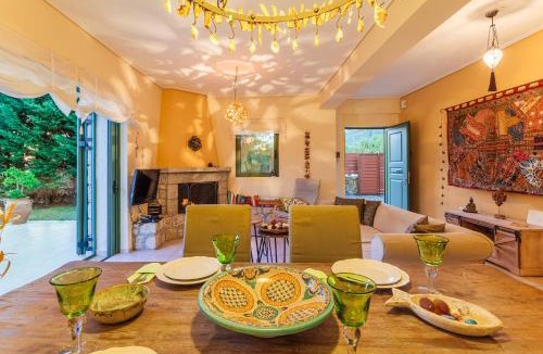 Riglia Apartment | Lavender Garden Retreat - Secluded Seaside Getaway