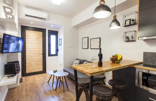 Stavroupoli Apartment | Lazaristes Compact Living