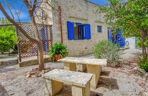Fres Villa | Lemon Tree Villa with Private Pool and Starlink Internet