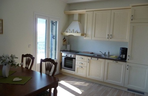 Apolpaina Apartment | Lemoni 65 m² 2x terraces sea view /city view WiFi 2x WC´s climate NEW pool SALZ