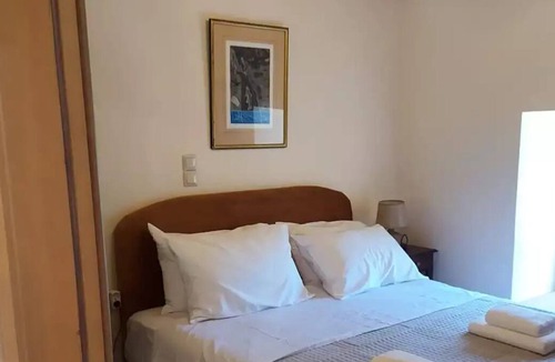 Zarouhla Apartment | LevanderAroania suites