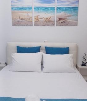 Skala Apartment | Lily's modern apartment downtown Skala