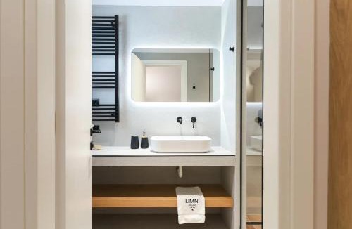 Limni Hotel | LIMNI Boutique Experience Evia