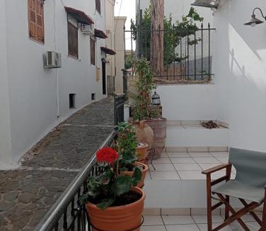 Koroni Apartment | LimonoSpito