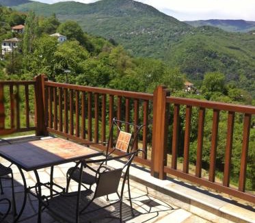 Mouresi Apartment | Lions Nine