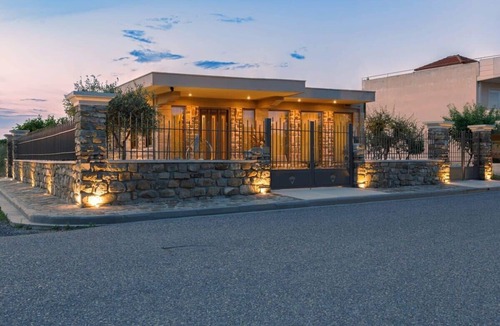 Mesolongi House | Lithos Messolongi Paradise - A Luxurious Retreat