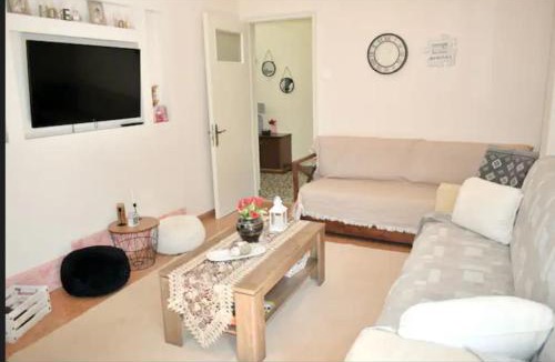 Mavromati Apartment | Little House