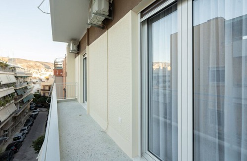 Mets Apartment | LIV - Captivating Apartment in Pagrati