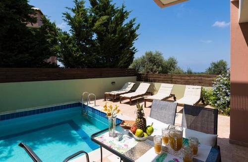 Loutra Villa | Loutra Two Bedroom Suite With Private Pool