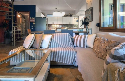 Skala Rachoniou Villa | Lovely 2-Storey House, Peaceful Location 30 m from the Seaside, Sleeps up to 8 Adults + 2 Children!