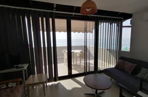 Katerini Apartment | Lovely Beach Side Loft
