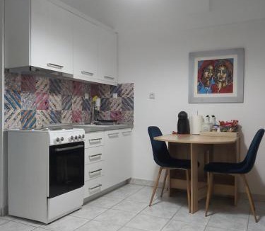 Serres Apartment | Lux apartment downtown