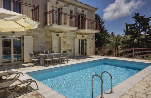 Tzamarelata Villa | Luxurious villa Alkyoni with private pool near Fiscardo