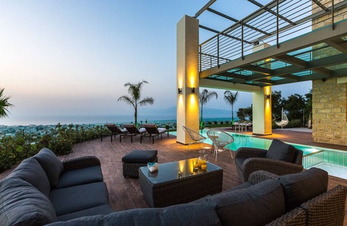 Kissamos Villa | Luxurious villa Emilia with amazing view