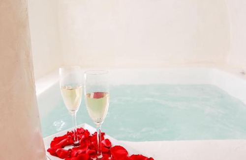 Oia Apartment | Luxury accomodation in a traditional place
