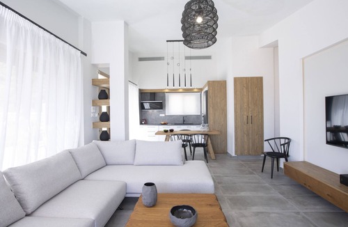 Evgiros Villa | LUXURY BEACH VILLA private pool sea views 50M FROM THE AMMOUSSA BEACH